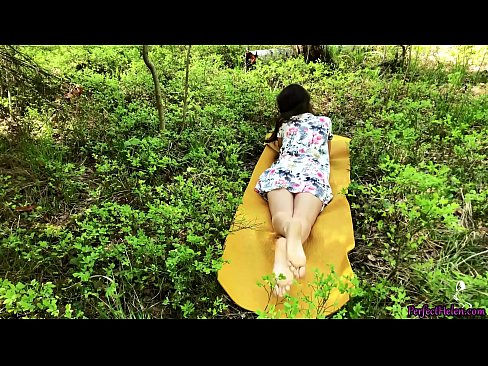 ❤️ 陌生人在Tinder上自慰我的阴部,并在树林里热情地做爱 ❌ Quality sex